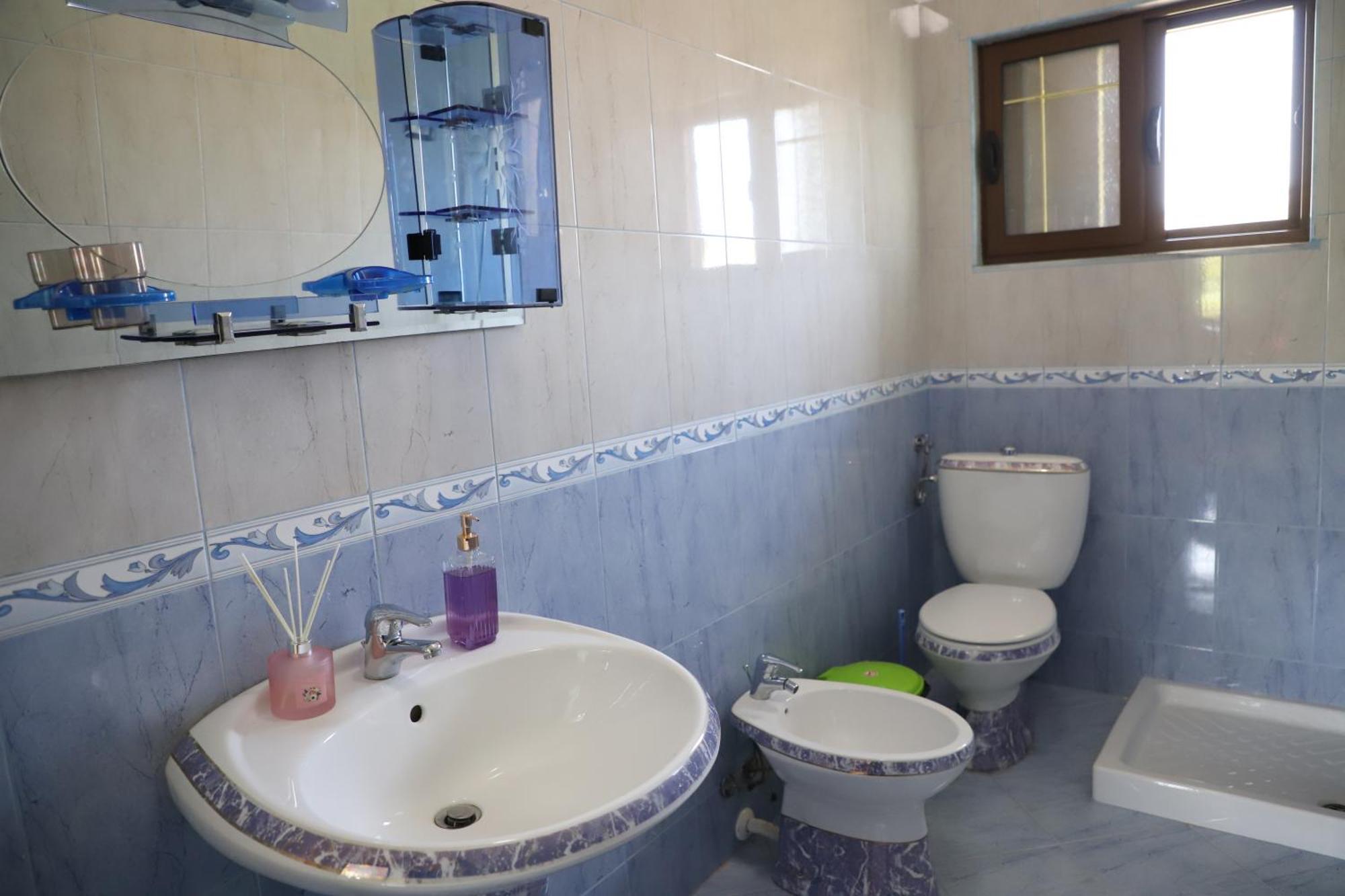 Villa Fjorentin بيرات المظهر الخارجي الصورة