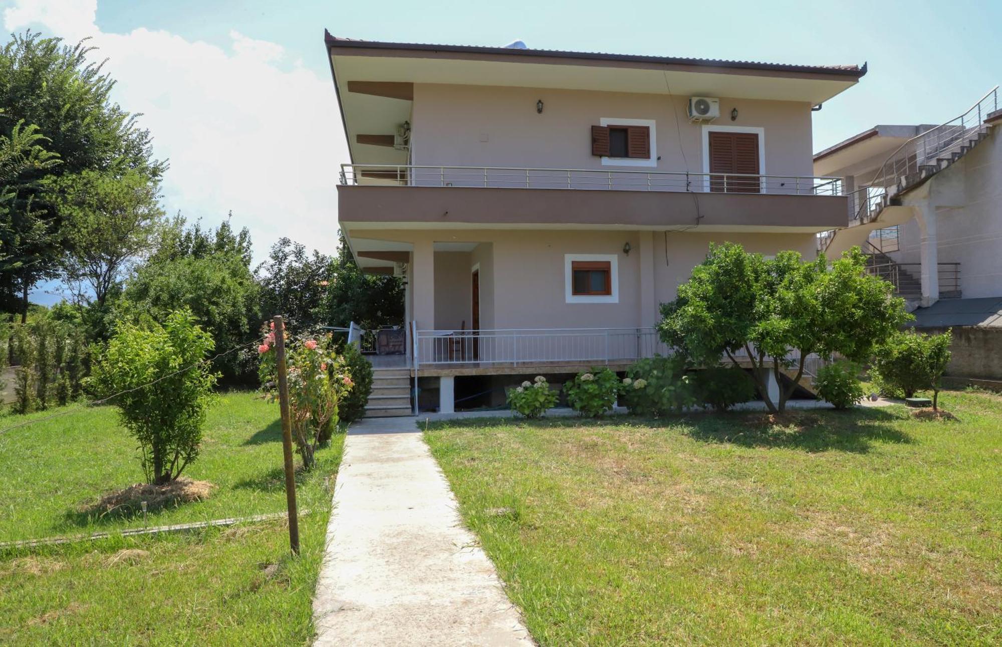 Villa Fjorentin بيرات المظهر الخارجي الصورة